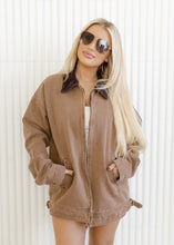 Load image into Gallery viewer, Elliott Barn Jacket - Brown
