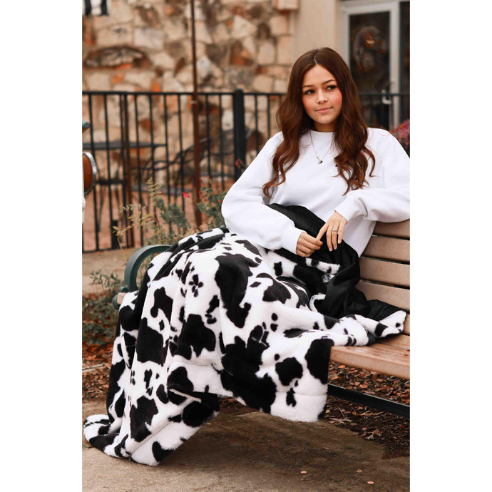 Ready to Ship | Black & White Soft & Cozy Cow Blanket