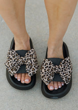 Load image into Gallery viewer, Leopard Bow Cutesy Slides
