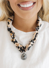 Load image into Gallery viewer, Leopard &amp; Hematite Stone Scarf Necklace
