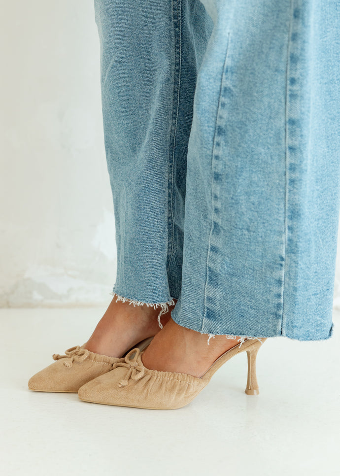 Maven Sand Kitten Heel