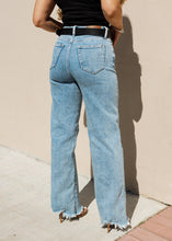 Load image into Gallery viewer, Logan High Rise Dad Jeans
