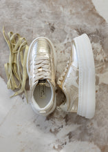 Load image into Gallery viewer, Vintage Havana Hunter Metallic Gold Platform Sneakers
