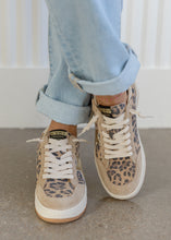 Load image into Gallery viewer, Vintage Havana Noah Wild Leopard Sneakers
