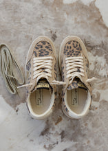 Load image into Gallery viewer, Vintage Havana Noah Wild Leopard Sneakers
