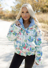 Load image into Gallery viewer, Blue &amp; Cream Floral Puffer Jacket
