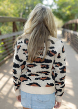 Load image into Gallery viewer, Lindsay Khaki Leopard Knit Sweater
