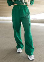 Load image into Gallery viewer, Hunter Green Lounge Cargo Pants

