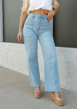 Load image into Gallery viewer, Riley Cargo Pocket Light Denim Jeans
