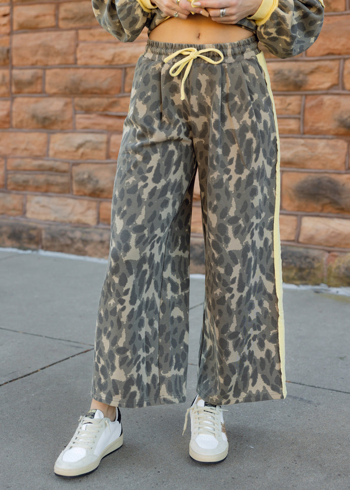 Olive & Honey Cheetah Print Wide Leg Pants