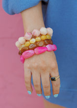 Load image into Gallery viewer, Ariel Resin Bracelet Set
