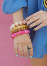 Load image into Gallery viewer, Ariel Resin Bracelet Set
