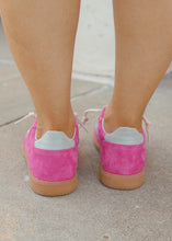 Load image into Gallery viewer, Molly Fuchsia Suede Sneakers
