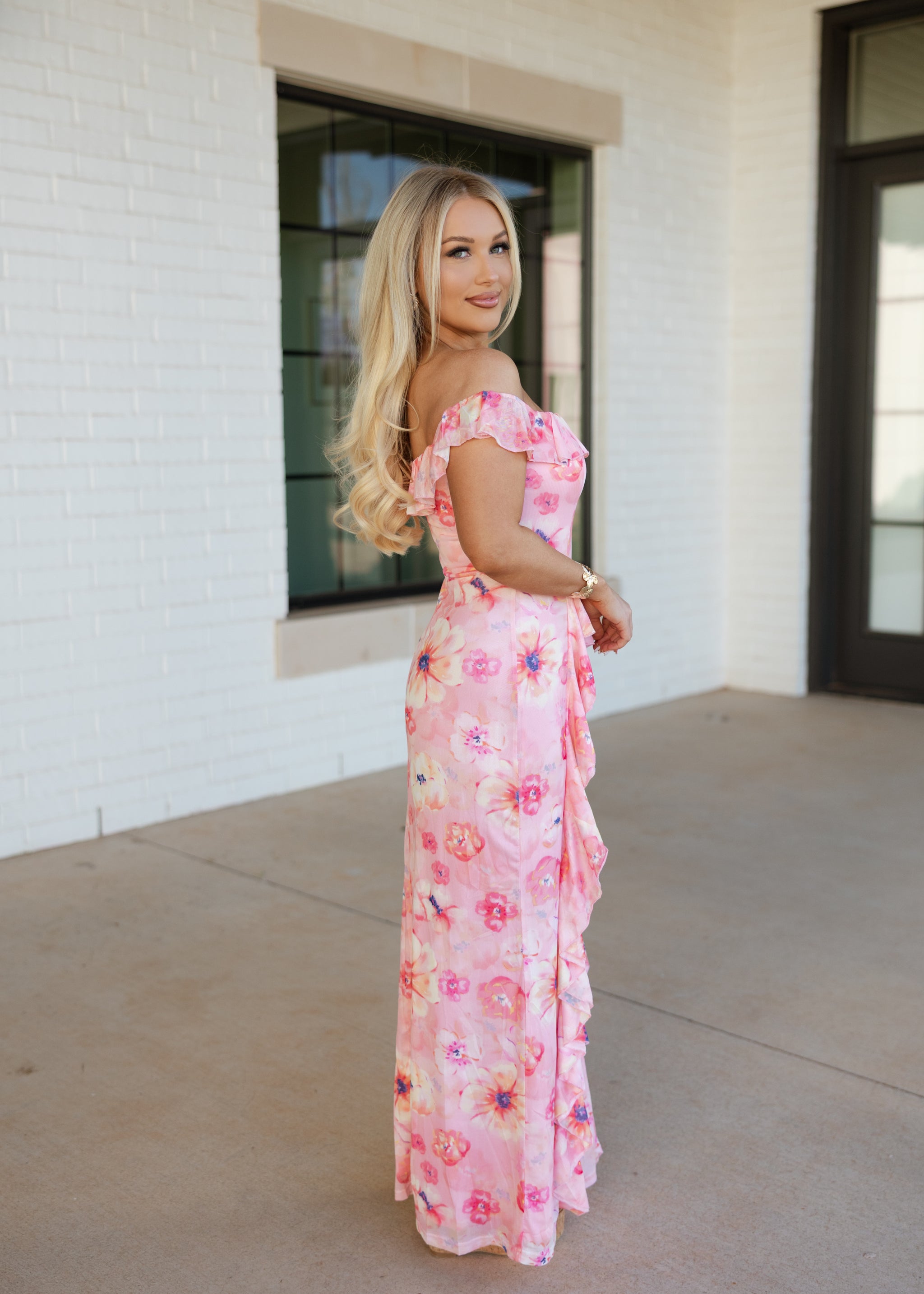 pink floral off the shoulder maxi dress Abbi – Vintage Leopard Sheath Orientation:Left Handed _medieval ZARA NEW FW23 SEQUINNED Airy lightweight chiffon delivers