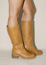 Load image into Gallery viewer, Belvin Riding Boot - Natural

