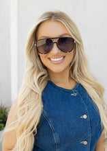 Load image into Gallery viewer, Quay High Profile Aviator Sunglasses - Black Smoke
