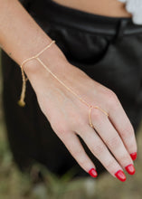 Load image into Gallery viewer, Gold Beaded Hand Chain
