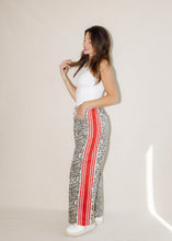 Load image into Gallery viewer, Henry Wide Leg Leopard Pants
