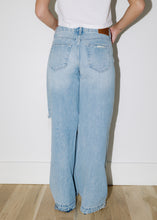 Load image into Gallery viewer, Nori Wide Leg Denim Jeans
