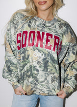 Load image into Gallery viewer, Oklahoma Sooners Camo Sweatshirt
