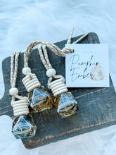 Load image into Gallery viewer, Pumpkin Ember Car Reed Diffuser Freshie
