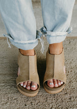 Load image into Gallery viewer, Corky&#39;s Carley Taupe Stud Cork Wedge
