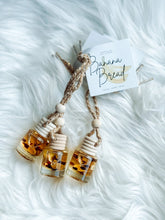 Load image into Gallery viewer, Banana Bread Car Reed Diffuser Freshie Carfume
