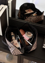 Load image into Gallery viewer, Traditional Cheetah Print Makeup Bag

