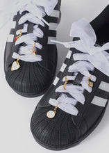 Load image into Gallery viewer, Silver Shoe Laces &amp; Charm Set
