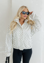 Load image into Gallery viewer, Sporty Cream &amp; Black Polka Dot Windbreaker
