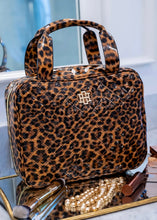 Load image into Gallery viewer, Punta Cana Large Travel Case - Leopard Patent
