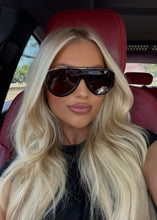 Load image into Gallery viewer, Naomi Brown Polarized Sunglasses

