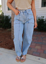Load image into Gallery viewer, Ashton Light Wash Barrel Jeans
