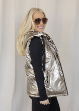 Load image into Gallery viewer, Metallic Gold &amp; Leopard Reversible Vest
