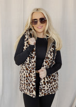 Load image into Gallery viewer, Metallic Gold &amp; Leopard Reversible Vest
