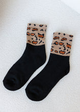 Load image into Gallery viewer, Leopard Print Cozy Socks

