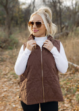 Load image into Gallery viewer, Phoebe Chocolate &amp; Leopard Quilted Vest
