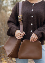 Load image into Gallery viewer, Gretchen Brown Bucket Messenger Bag
