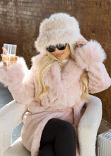 Load image into Gallery viewer, Victoria Pink Velvet Dawn Coat
