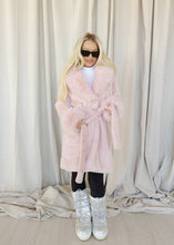 Load image into Gallery viewer, Victoria Pink Velvet Dawn Coat

