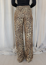 Load image into Gallery viewer, Butter Soft Animal Printed Pants

