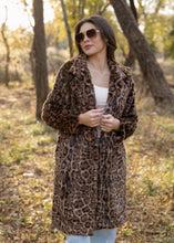 Load image into Gallery viewer, Roxanne Leopard Print Fleece Coat
