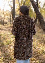 Load image into Gallery viewer, Roxanne Leopard Print Fleece Coat
