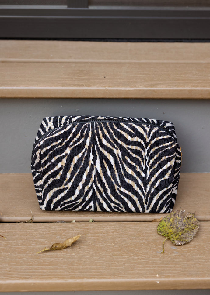 Chic Cosmetic Pouch - Zebra