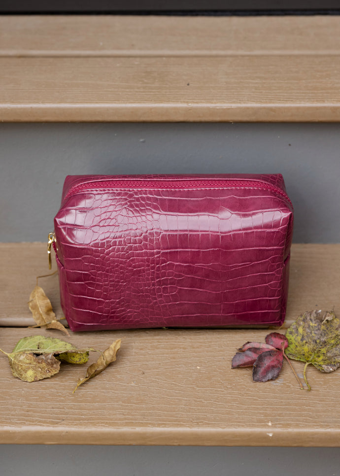 Chic Cosmetic Pouch - Red Croc