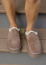 Load image into Gallery viewer, Biscotti Crochet Slippers - Mocha
