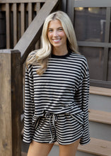 Load image into Gallery viewer, Black Stripe Crewneck Oversized Top
