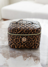 Load image into Gallery viewer, Hampton Train Case - Leopard Patent
