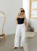 Load image into Gallery viewer, Marie White Embroidered Barrel Jeans
