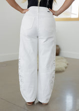 Load image into Gallery viewer, Marie White Embroidered Barrel Jeans
